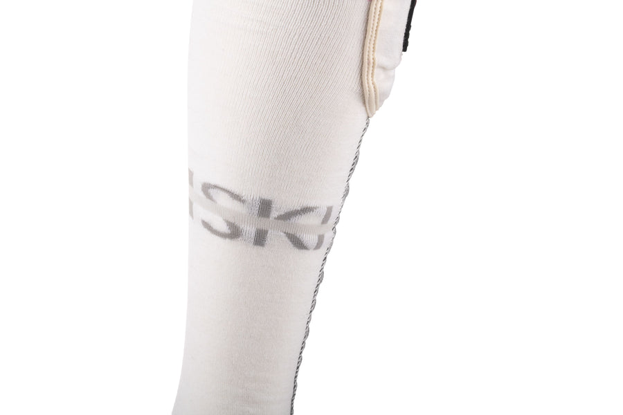 Calcetines Calefactables - Aerowhite | Edición Deportes de Invierno - USB-C | Finos y Resistentes